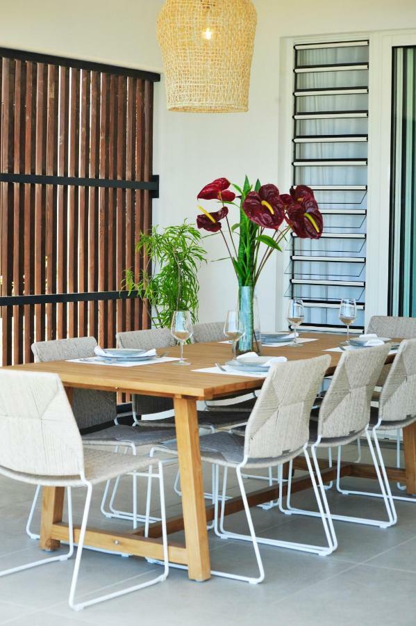 Obiches Luxury Beachfront Apartment Trou-Aux-Biches Exterior photo