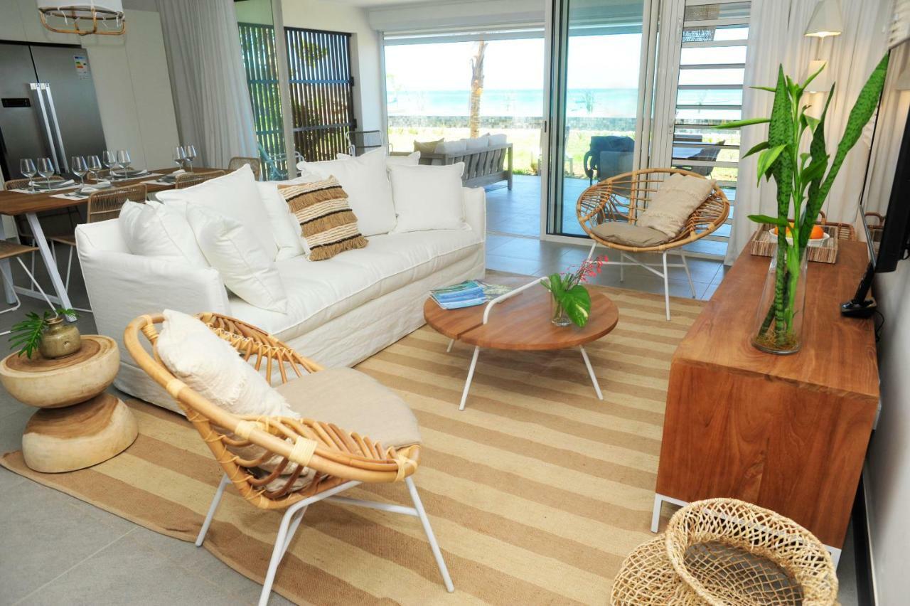 Obiches Luxury Beachfront Apartment Trou-Aux-Biches Exterior photo